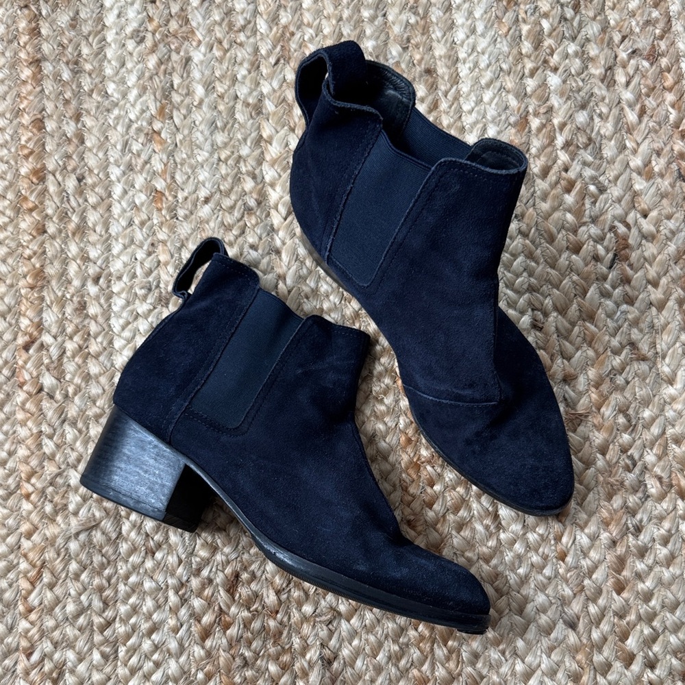 Rag & Bone 38 Navy Blue Point Toe Boot Shoes Booties Suede Leather